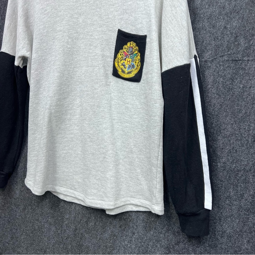 Harry Potter Hogwarts School of Witchcraft Grey/Black Sweater Size M - Picture 5 of 13